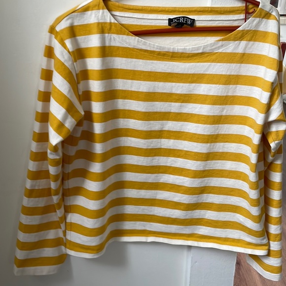J. CREW Women  Sweater Size Medium - Picture 1 of 2